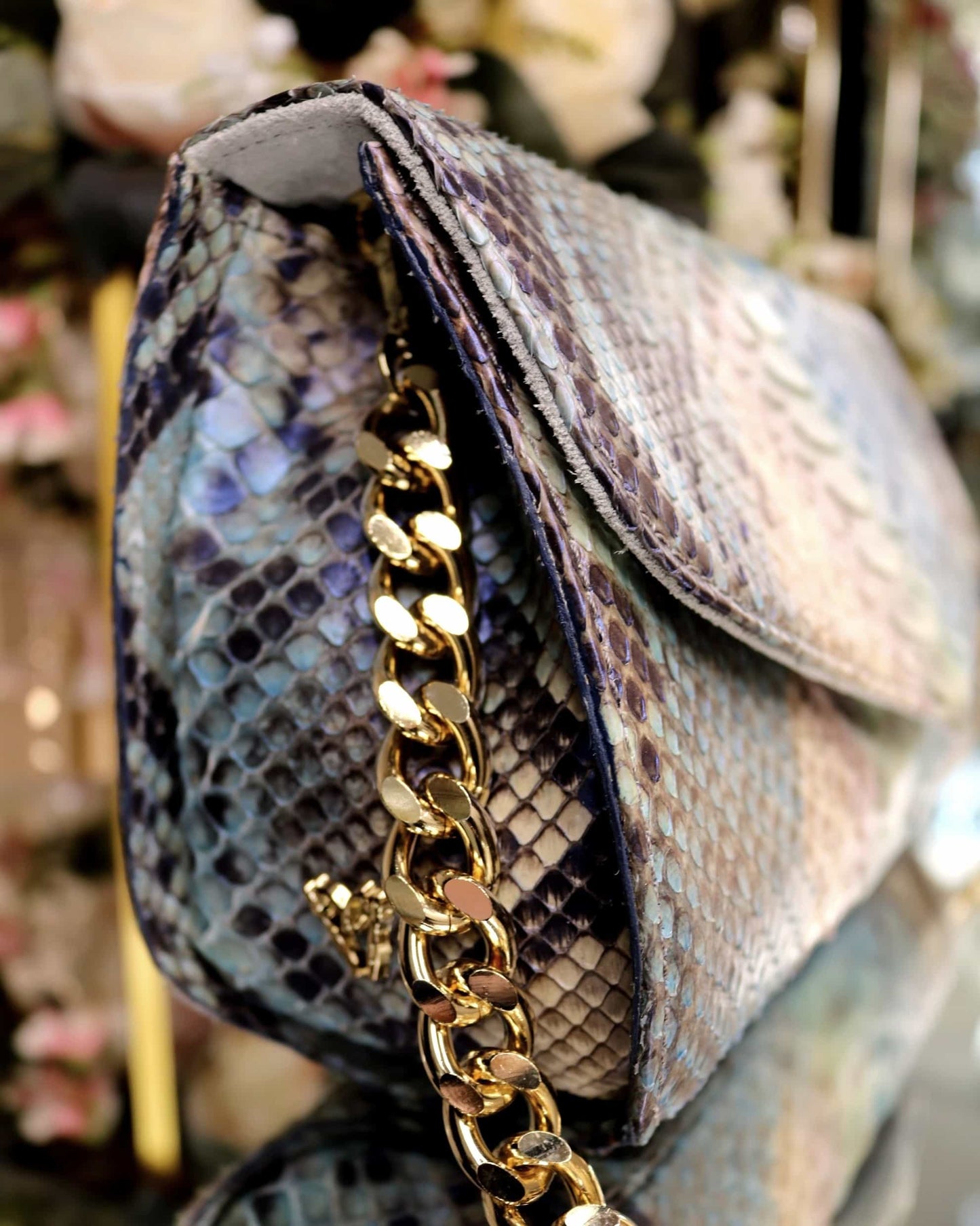 Ghibli Python-Ledertasche Unikat – Ansicht 3 | United Queens