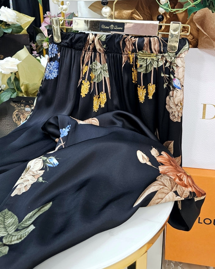 Satin Blumenhose, weiter Schnitt – Ansicht 7 | United Queens