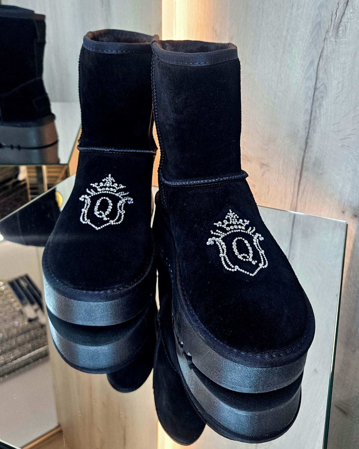 United Queens Royal Snow – Lammfell-Boots