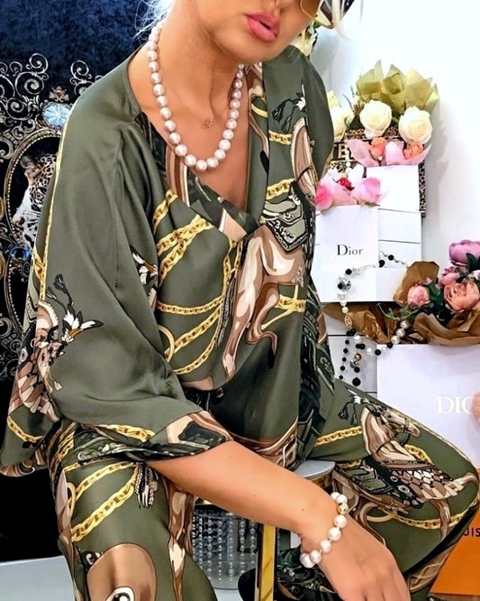 Extravagante Satin Tshirt – Ansicht 12 | United Queens