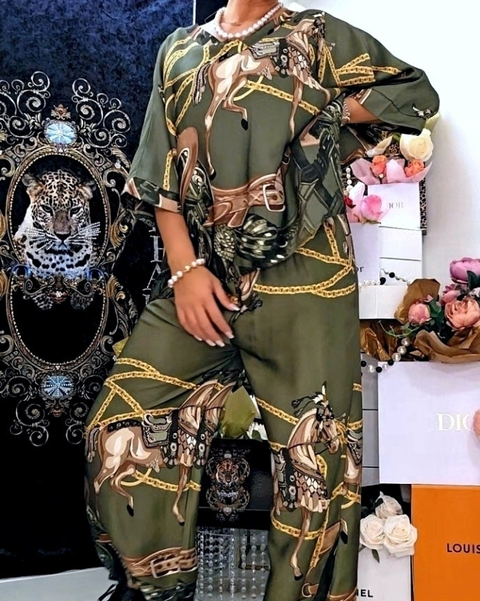 Extravagante Satin Tshirt – Ansicht 14 | United Queens