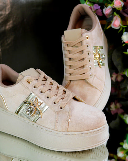 Sneaker mit Kristallbiene – Ansicht 3 | United Queens