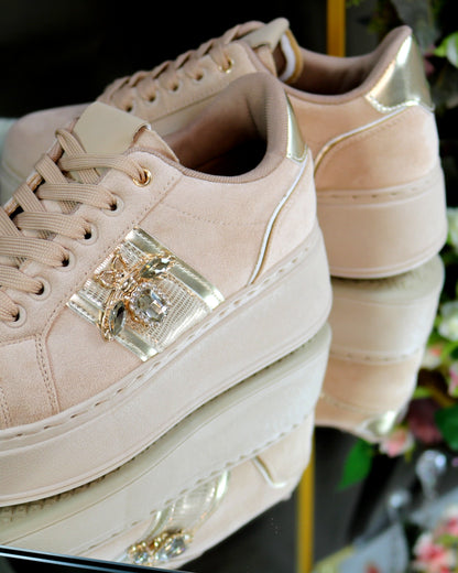 Sneaker mit Kristallbiene – Ansicht 4 | United Queens