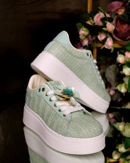 Schuhe mit Blume