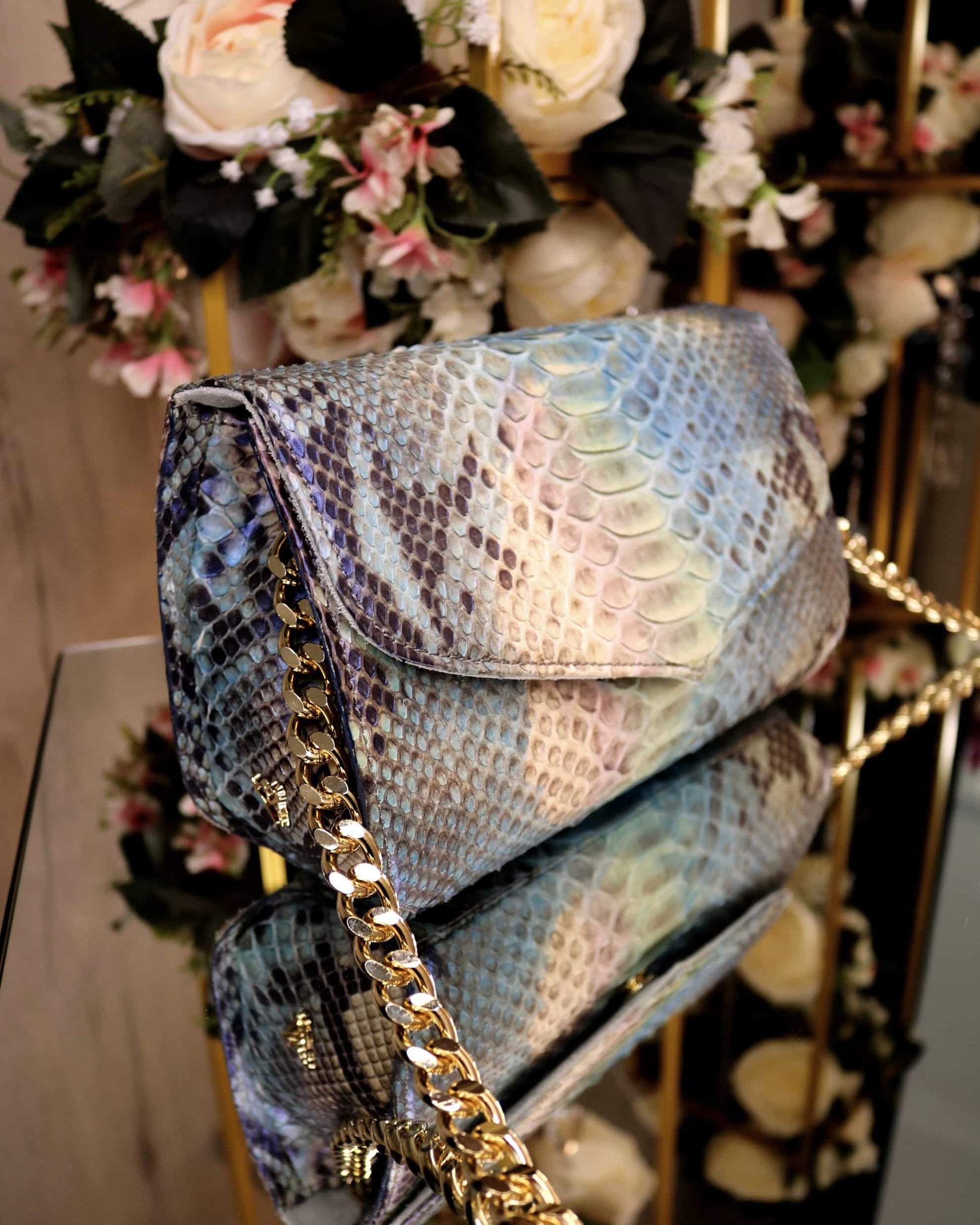 Ghibli Python-Ledertasche Unikat – Ansicht 5 | United Queens