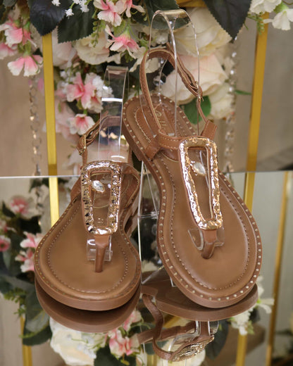 Sandalen mit goldener Schnalle – Ansicht 3 | United Queens