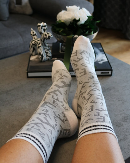 Socken in 5 Farben – Ansicht 4 | United Queens