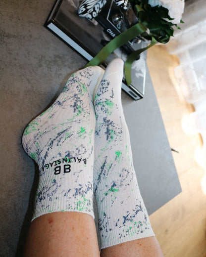 Socken Schwarz-Weiß Design – Ansicht 3 | United Queens