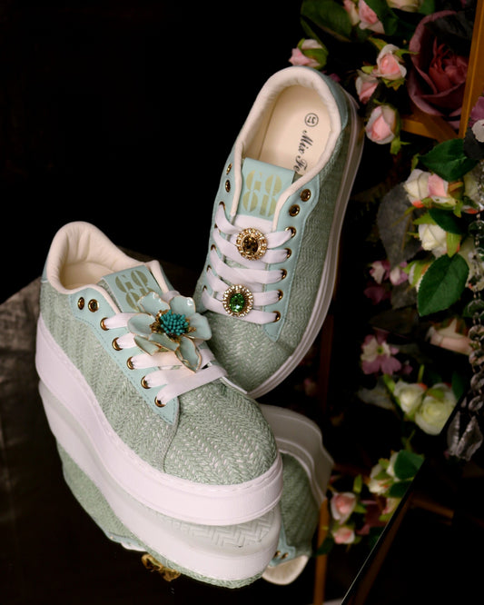 Schuhe mit Blumen-Design | United Queens