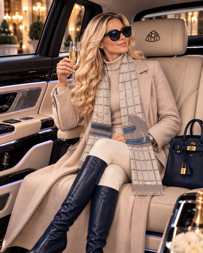 United Queens Signature Schal – Beige Elegance