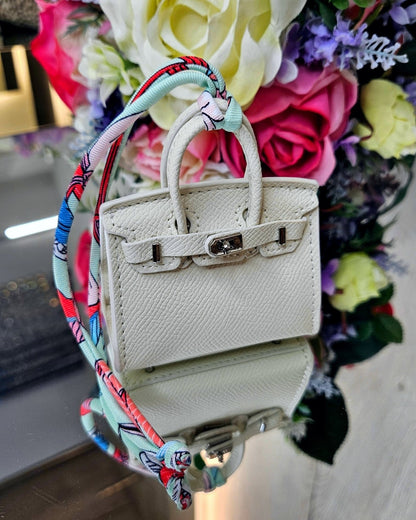 Mini-Tasche Anhänger – Ansicht 3 | United Queens